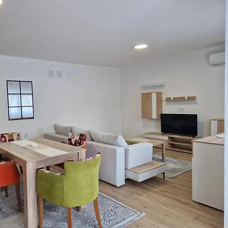 Daire Milos - Centar Grada Free Parking Vranje